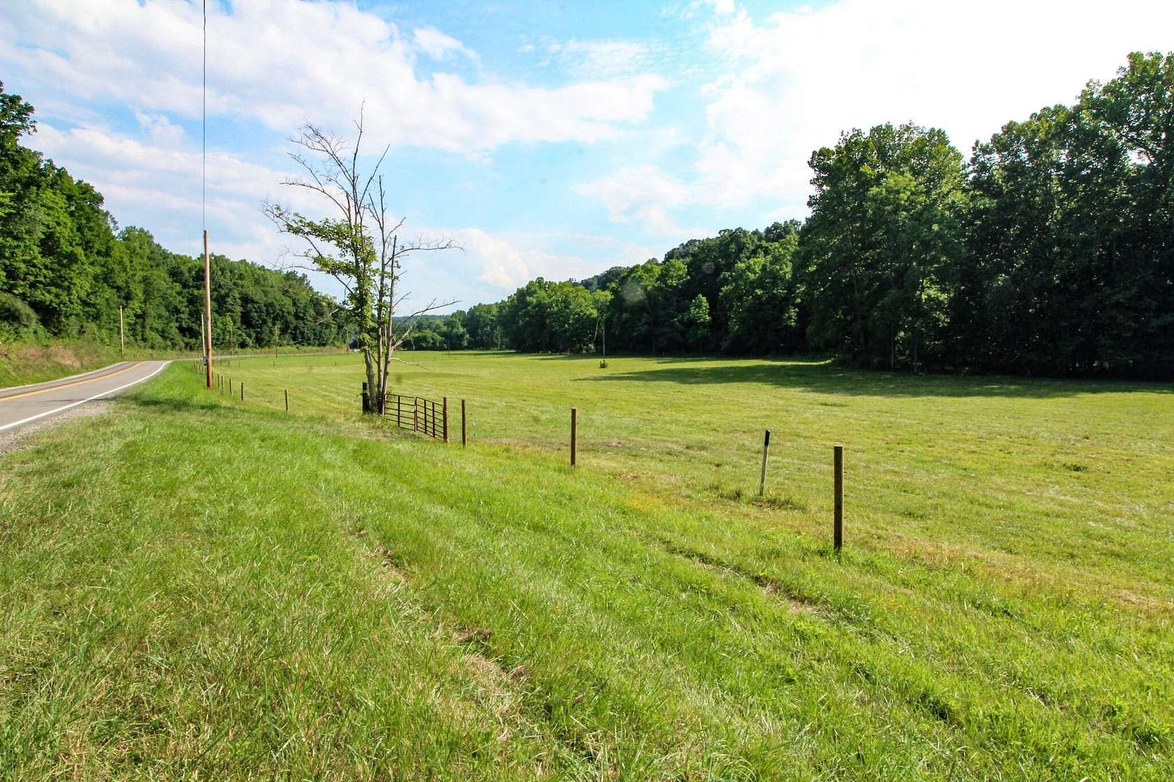 91.55 Acres of Recreational Land for Sale in Logan, Ohio