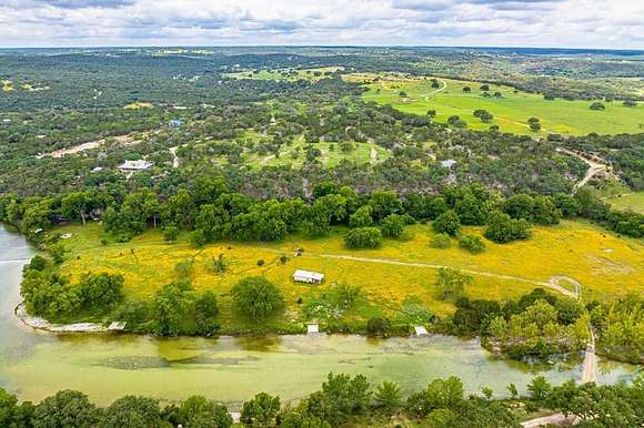 19.616 Acres of Land with Home for Sale in Hunt, Texas