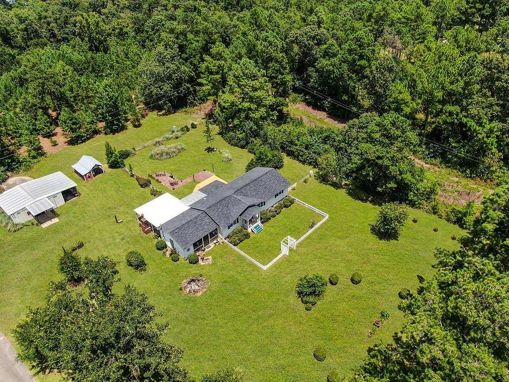 11.95 Acres of Land with Home for Sale in Bainbridge, Georgia