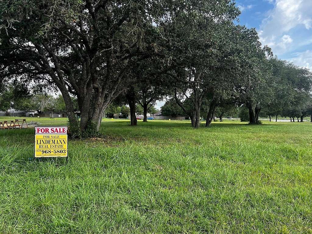 0.316 Acres of Residential Land for Sale in La Grange, Texas