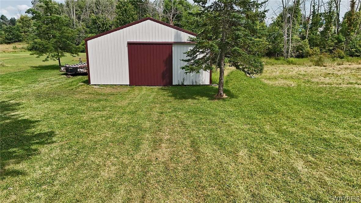 1 Acre of Residential Land for Sale in Clarence, New York