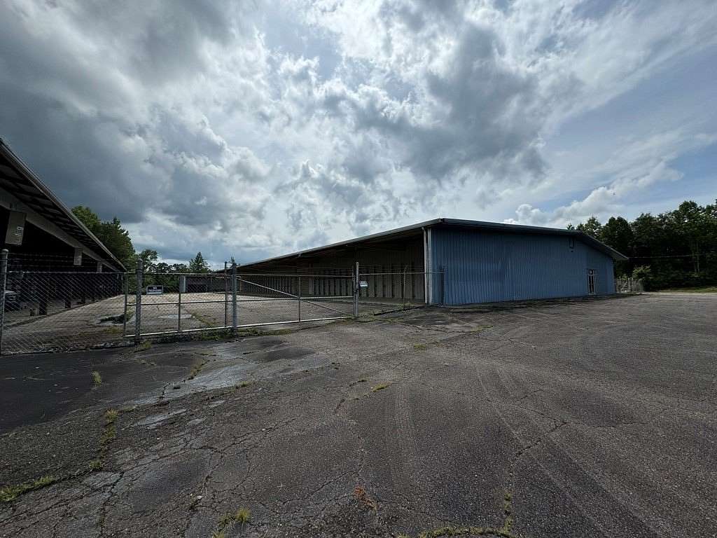 21.6 Acres of Improved Commercial Land for Sale in Danville, Virginia