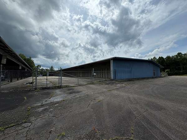 21.6 Acres of Improved Commercial Land for Sale in Danville, Virginia