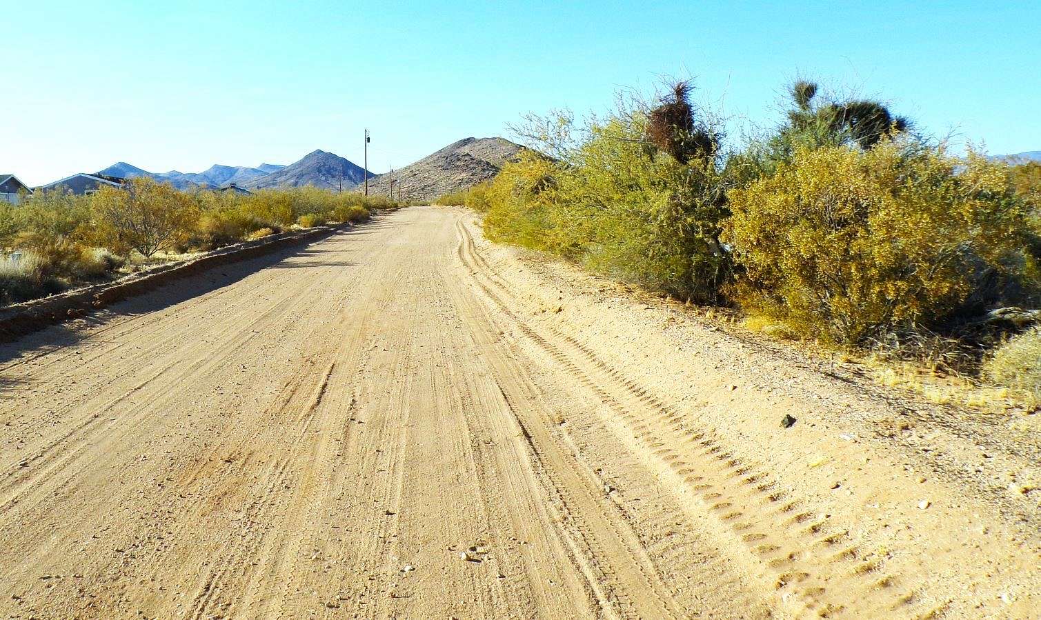 2.35 Acres of Residential Land for Sale in Golden Valley, Arizona