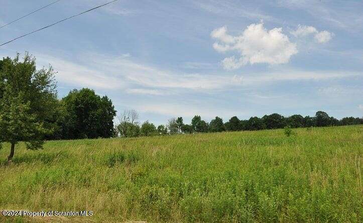 14.99 Acres of Land for Sale in Lake Ariel, Pennsylvania