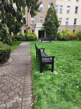 2.93 Acres of Residential Land with Home for Sale in Mount Vernon, New York