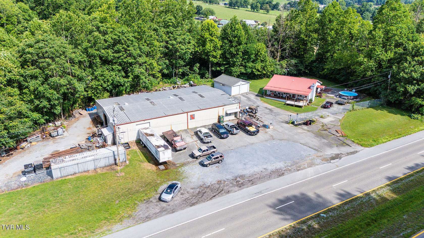 2.41 Acres of Improved Mixed-Use Land for Sale in Hampton, Tennessee