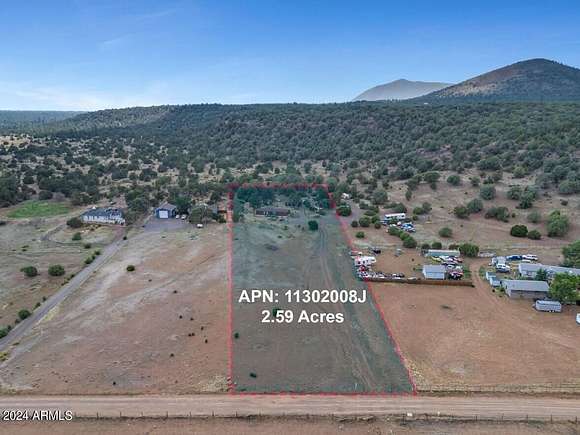 2.59 Acres of Residential Land with Home for Sale in Flagstaff, Arizona