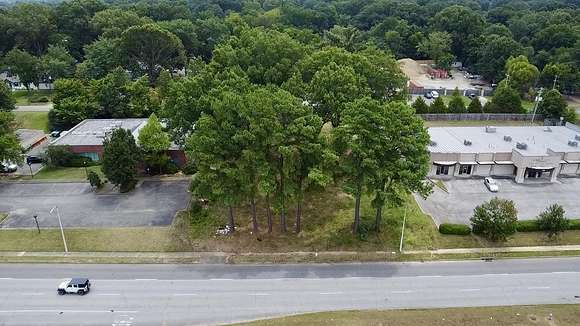 0.73 Acres of Mixed-Use Land for Sale in Memphis, Tennessee