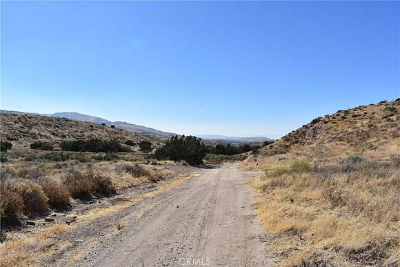 19.804 Acres of Agricultural Land for Sale in Palmdale, California