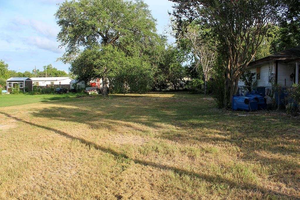 0.16 Acres of Residential Land for Sale in Beeville, Texas