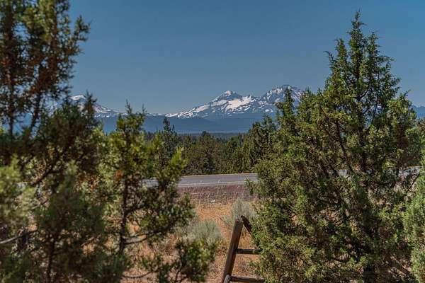 22.3 Acres of Agricultural & Residential Land for Sale in Bend, Oregon