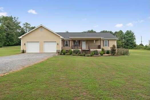 5 Acres of Residential Land with Home for Sale in Crandall, Georgia