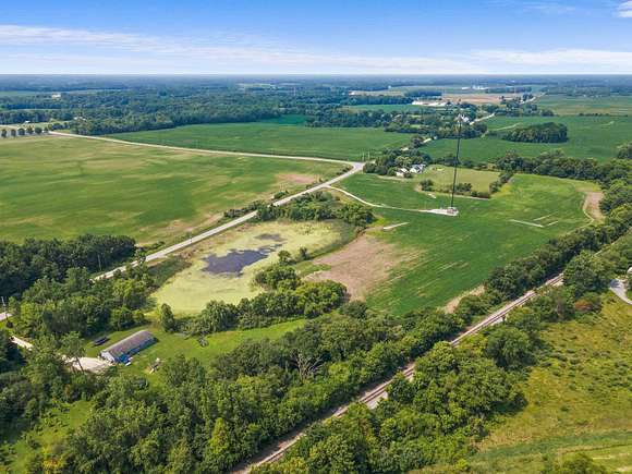 20.279 Acres of Commercial Land for Sale in Larwill, Indiana