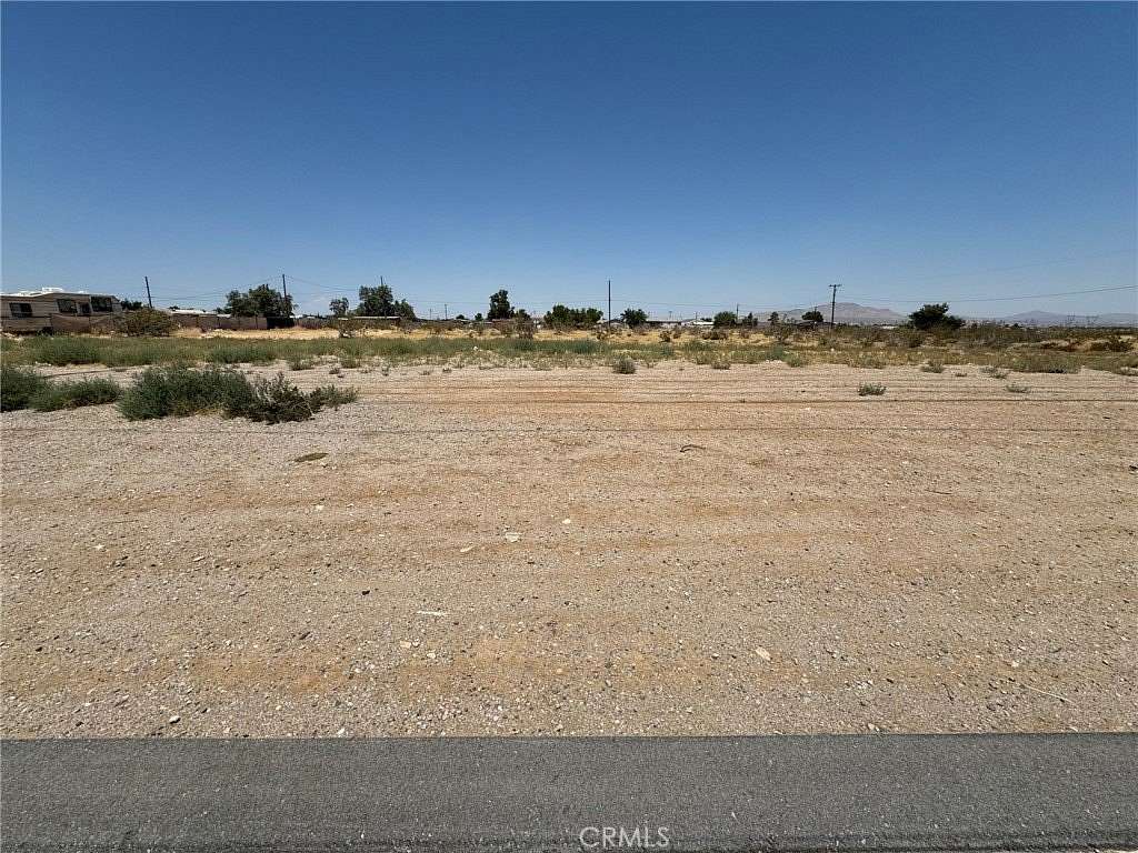 1.04 Acres of Commercial Land for Sale in Victorville, California