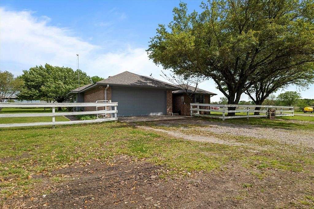 5.045 Acres of Land with Home for Sale in Leonard, Texas