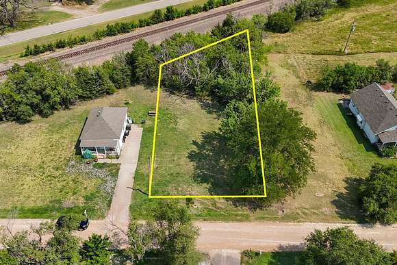 0.2 Acres of Residential Land for Auction in Newton, Kansas