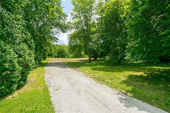 1 Acre of Residential Land for Sale in Manchester, New York