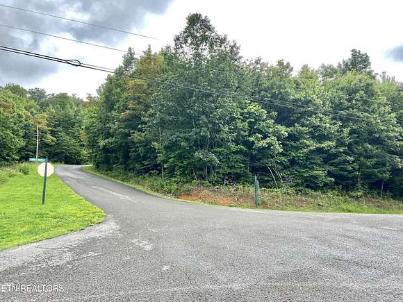 4.95 Acres of Residential Land for Sale in New Tazewell, Tennessee