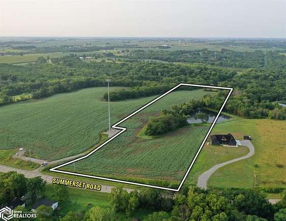 10 Acres of Residential Land for Sale in Indianola, Iowa