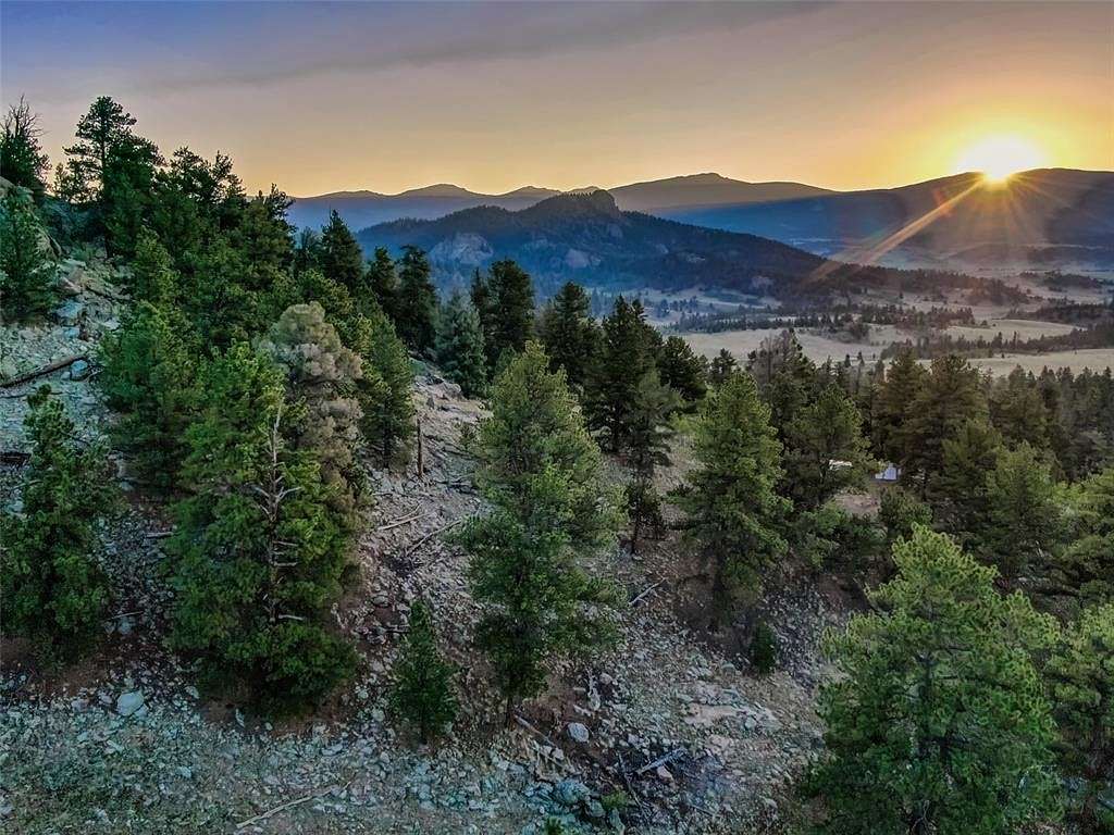 8.5 Acres of Residential Land with Home for Sale in Como, Colorado