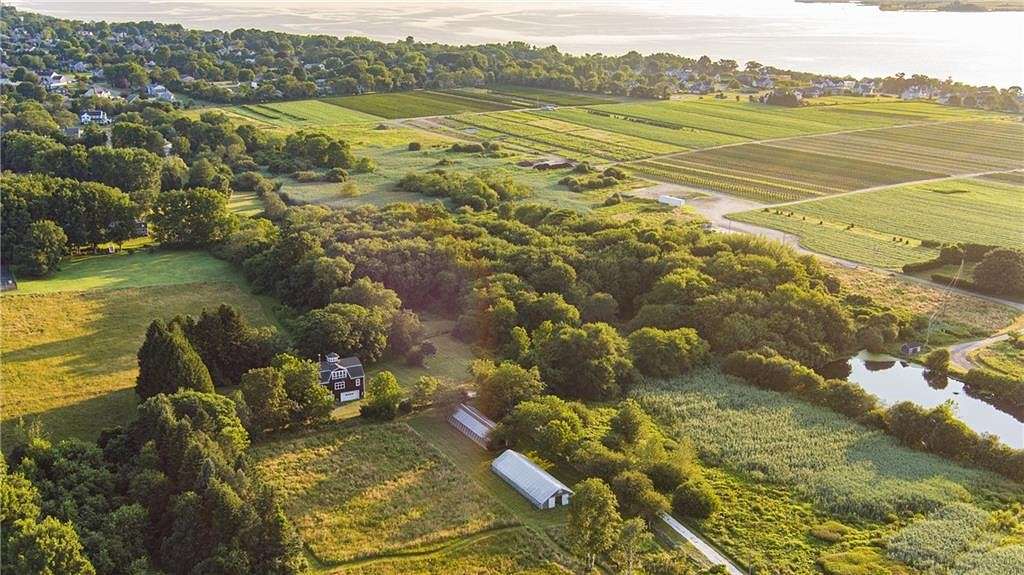 19.22 Acres of Land with Home for Sale in Portsmouth, Rhode Island