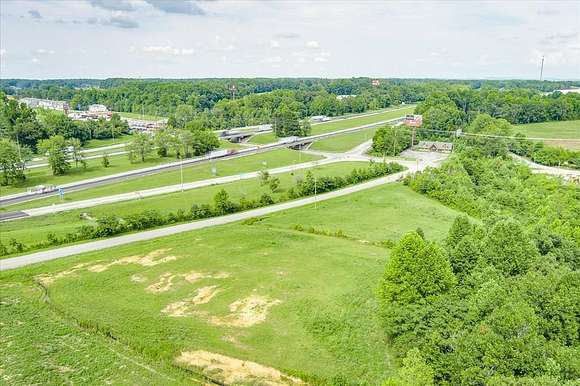 4.76 Acres of Mixed-Use Land for Sale in Baxter, Tennessee