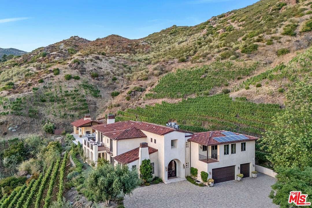 9.977 Acres of Land with Home for Sale in Malibu, California