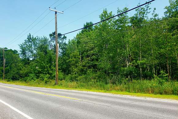 6.23 Acres of Commercial Land for Sale in Cumberland Town, Maine