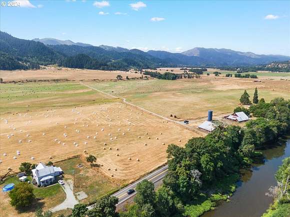 312.08 Acres of Agricultural Land for Sale in Canyonville, Oregon