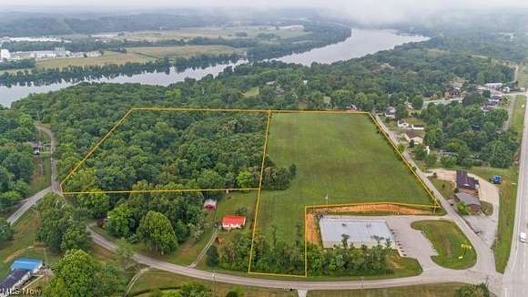 16 Acres of Commercial Land for Sale in Little Hocking, Ohio