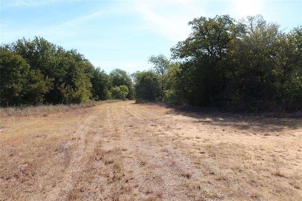 2.07 Acres of Land for Sale in Bowie, Texas