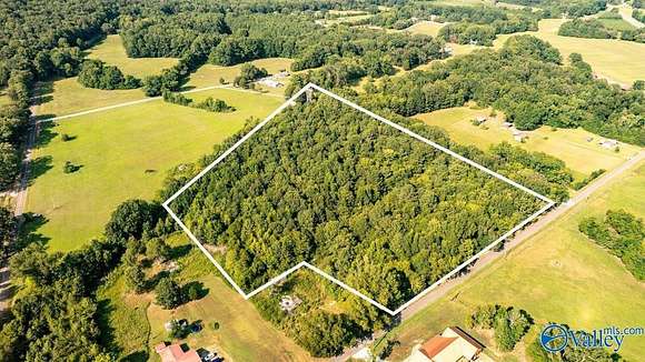 10 Acres of Residential Land for Sale in Scottsboro, Alabama