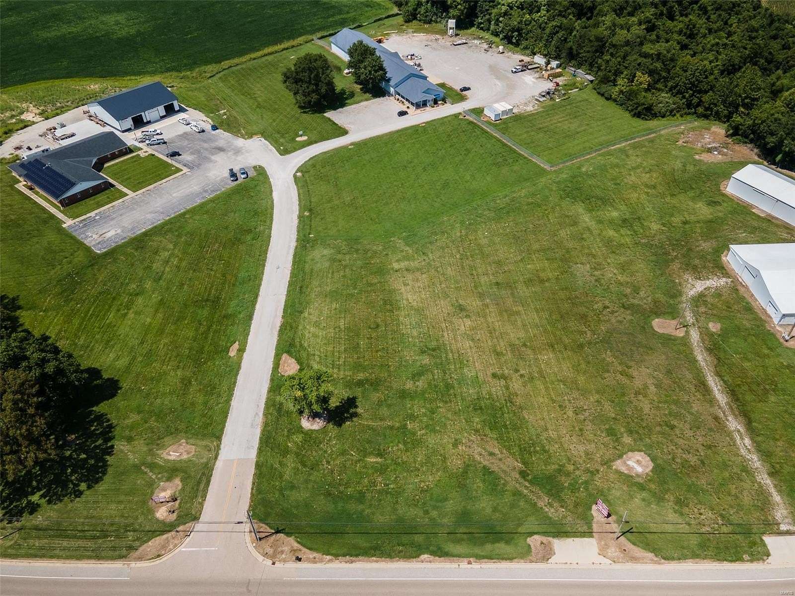 1.07 Acres of Mixed-Use Land for Sale in Alton, Illinois