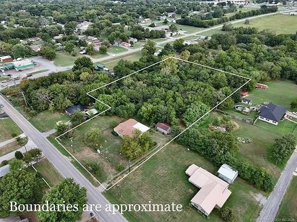 3.56 Acres of Residential Land with Home for Sale in Salina, Oklahoma