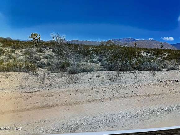 1 Acre of Residential Land for Sale in Yucca, Arizona