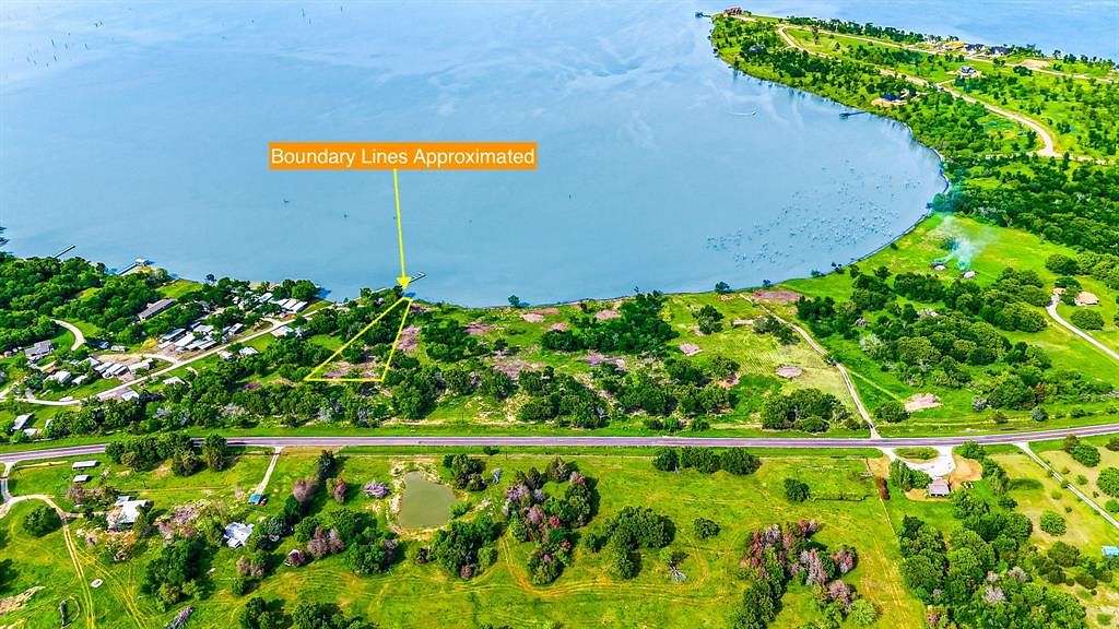 1.033 Acres of Residential Land for Sale in Corsicana, Texas