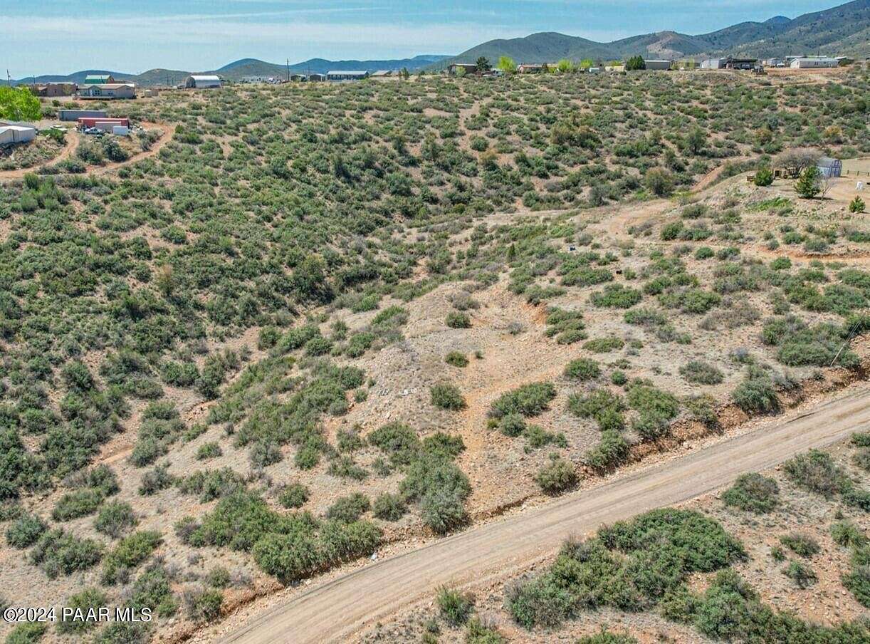 5.1 Acres of Residential Land for Sale in Dewey-Humboldt, Arizona