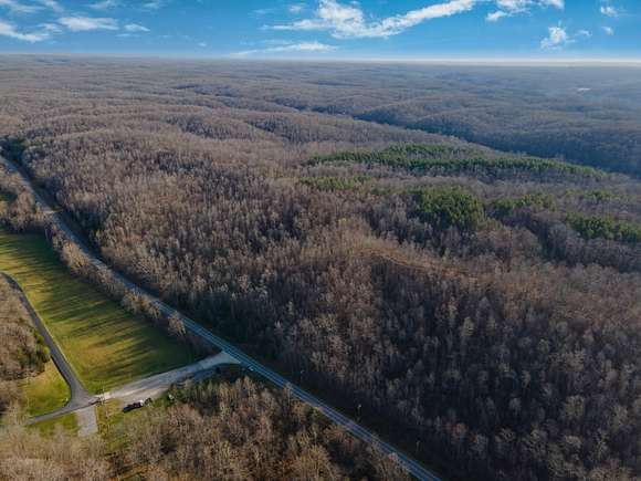 135 Acres of Recreational Land for Sale in McEwen, Tennessee