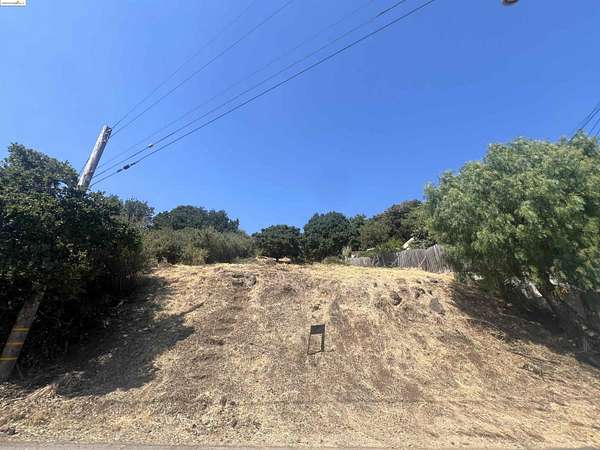 0.2 Acres of Residential Land for Sale in Oakland, California