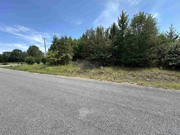 1.5 Acres of Residential Land for Sale in Trinity, Alabama