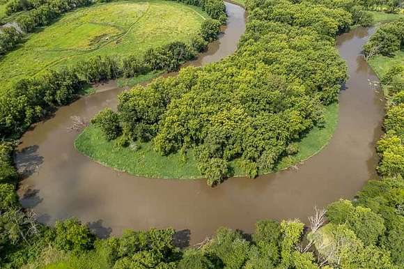 128 Acres of Agricultural Land for Sale in Pecatonica, Illinois