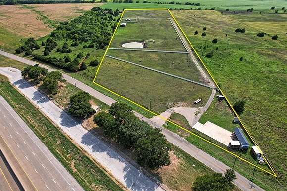 17.39 Acres of Agricultural Land for Sale in Waxahachie, Texas