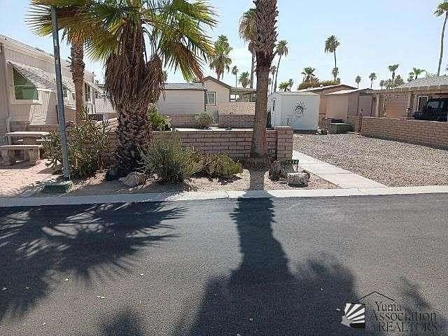 Improved Residential Land for Sale in Yuma, Arizona