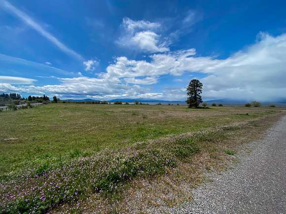 1 Acre of Residential Land for Sale in Chiloquin, Oregon