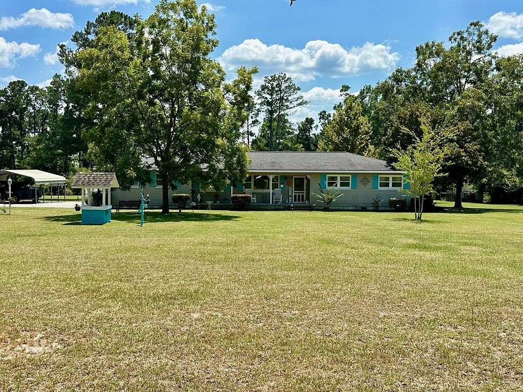 4.56 Acres of Residential Land with Home for Sale in Bainbridge, Georgia