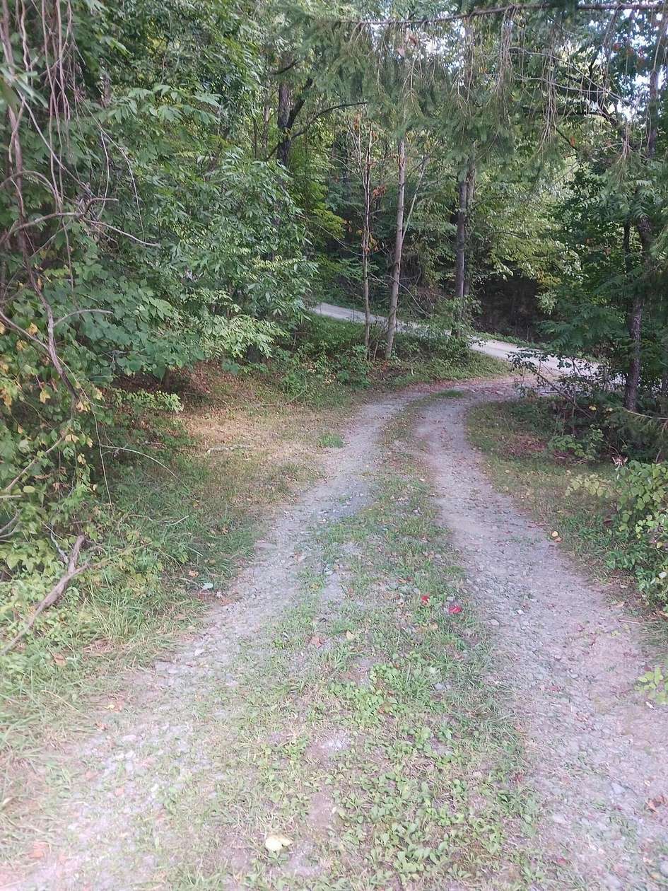 5.45 Acres of Residential Land with Home for Sale in Hinton, West Virginia