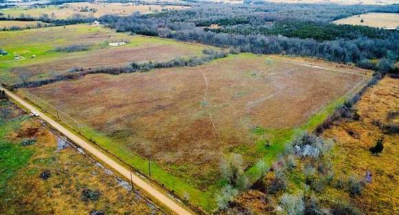 16.81 Acres of Land for Sale in Paris, Texas