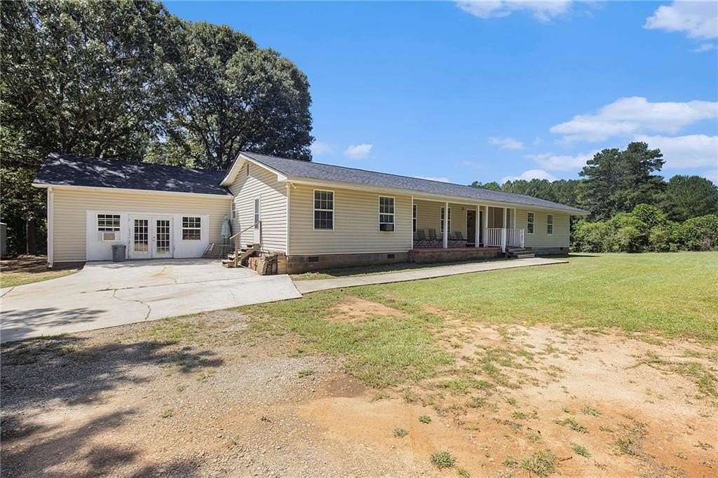 2.01 Acres of Residential Land with Home for Sale in McDonough, Georgia