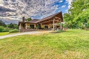 28 Acres of Agricultural Land with Home for Sale in Harrison, Arkansas